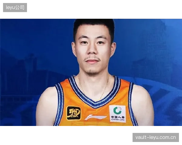 周琦与张镇麟凭借常规赛的稳定发挥，成功入选国内球员最佳二阵。